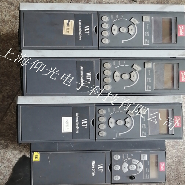 丹佛斯變頻器維修警告/報警 13,過電流: