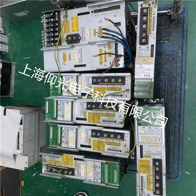 博士力士樂DMA85B1101-D伺服驅動器報F8057代碼專業維修