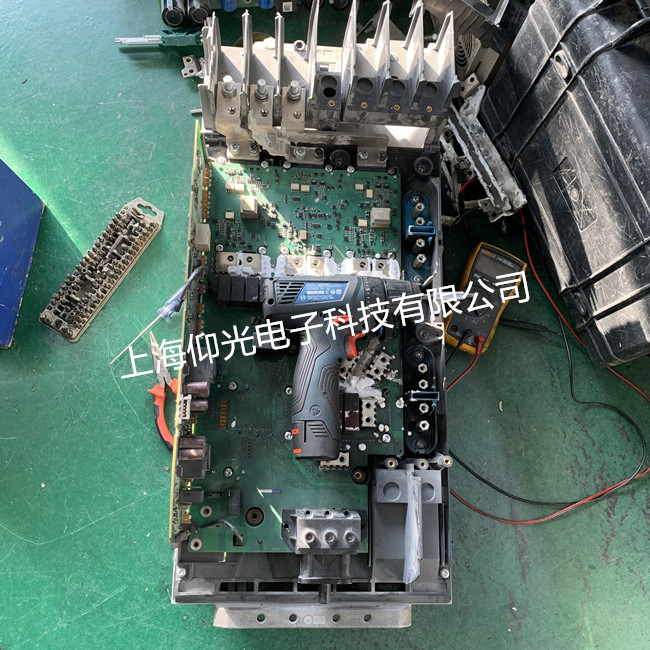 邦飛利BONFIGLIOLI伺服驅動器炸模塊維修價格低