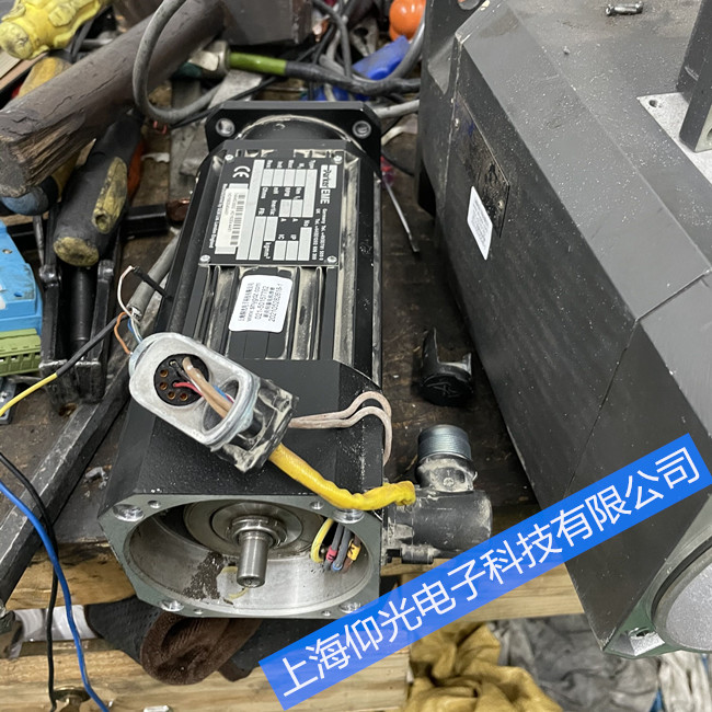 派克伺服電機通電異響抖動維修電話