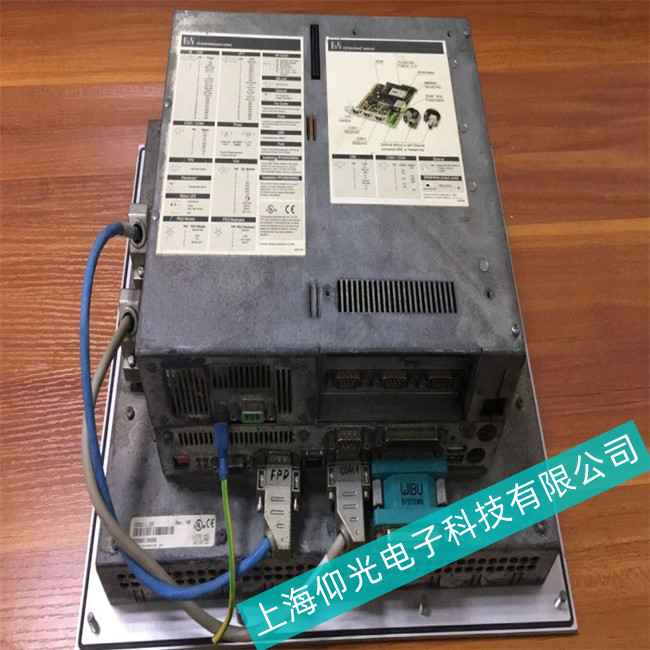 維修BR工控機一看就懂//貝加萊工控機5PC810.5X02-00顯示器白屏故障原因